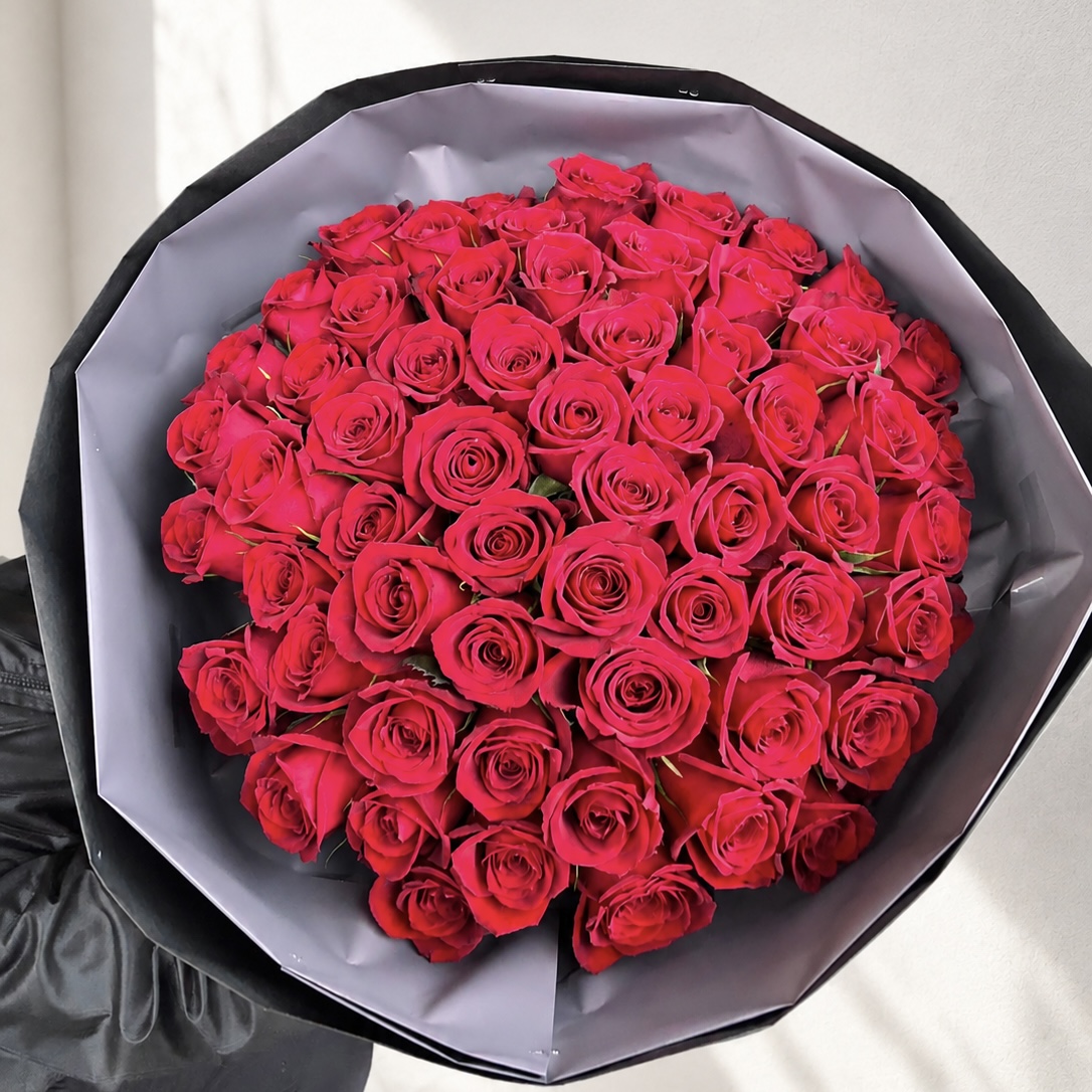 【都内へお届け】赤いバラ60本の花束